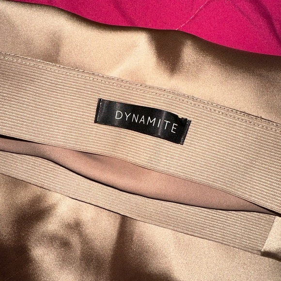 Dynamite satin skirt - Picture 2 of 2